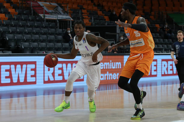 员在看似被 员在看似被