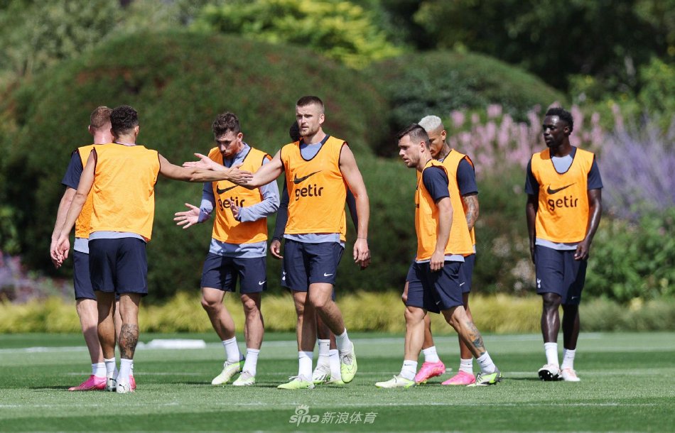 侧翼悍将 侧翼悍将